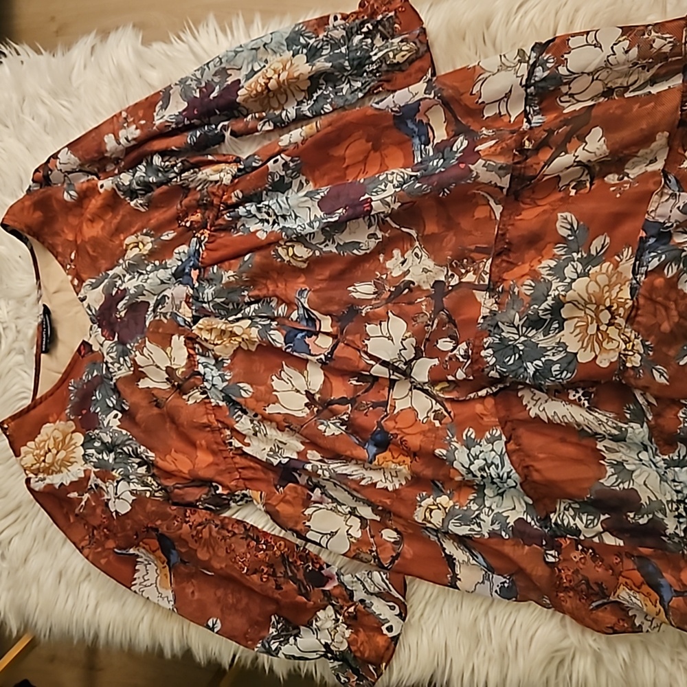 Hemant & Nandita Orange Floral Dress – Size 4 – Stunning Details - Picture 2 of 5